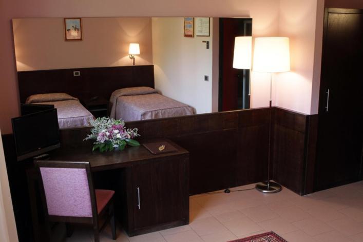 Hotel City Piacenza Værelse billede