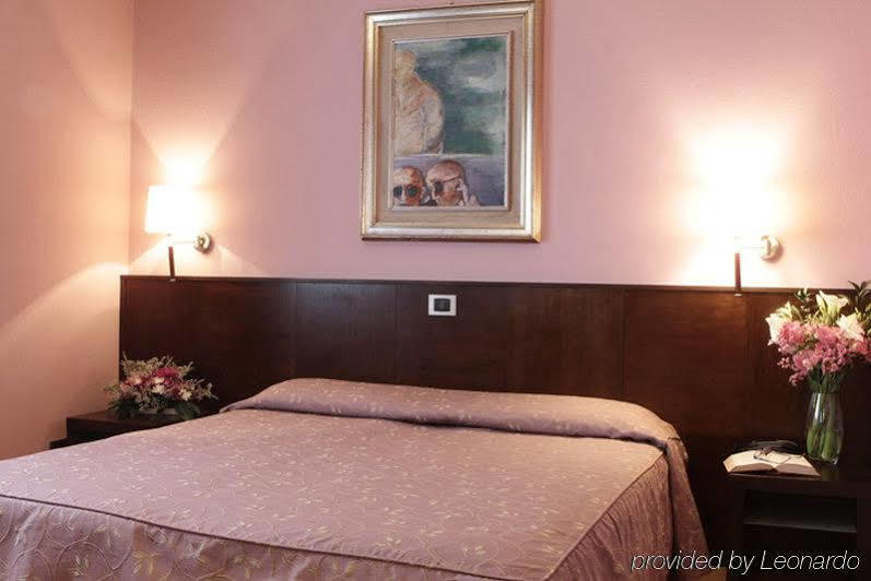 Hotel City Piacenza Eksteriør billede