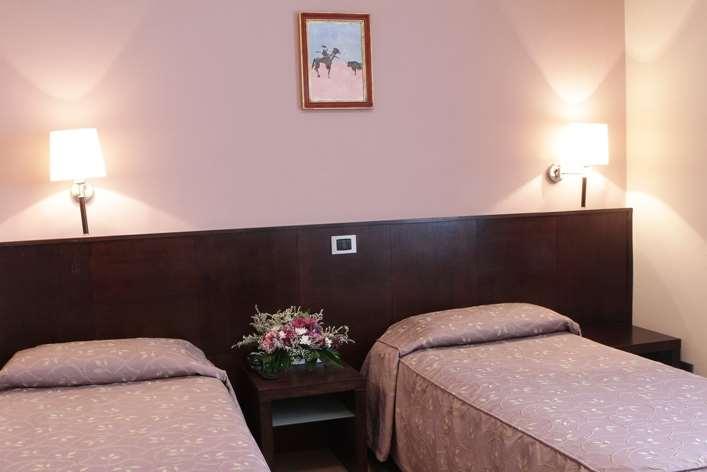 Hotel City Piacenza Værelse billede